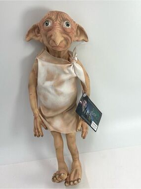 Universal Studios Harry Potter Dobby Elf House Doll